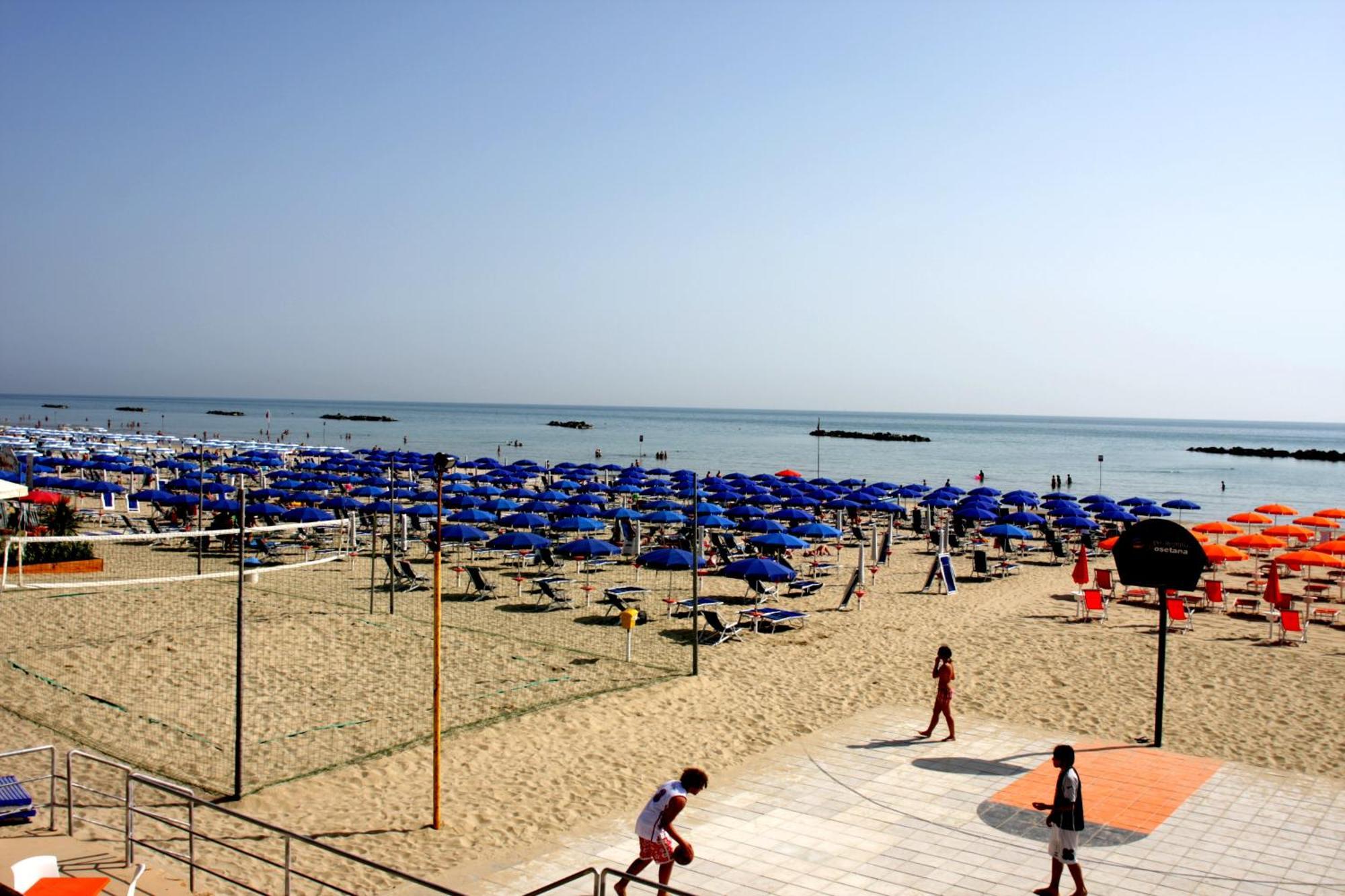 Hotel La Perla Roseto Degli Abruzzi Luaran gambar