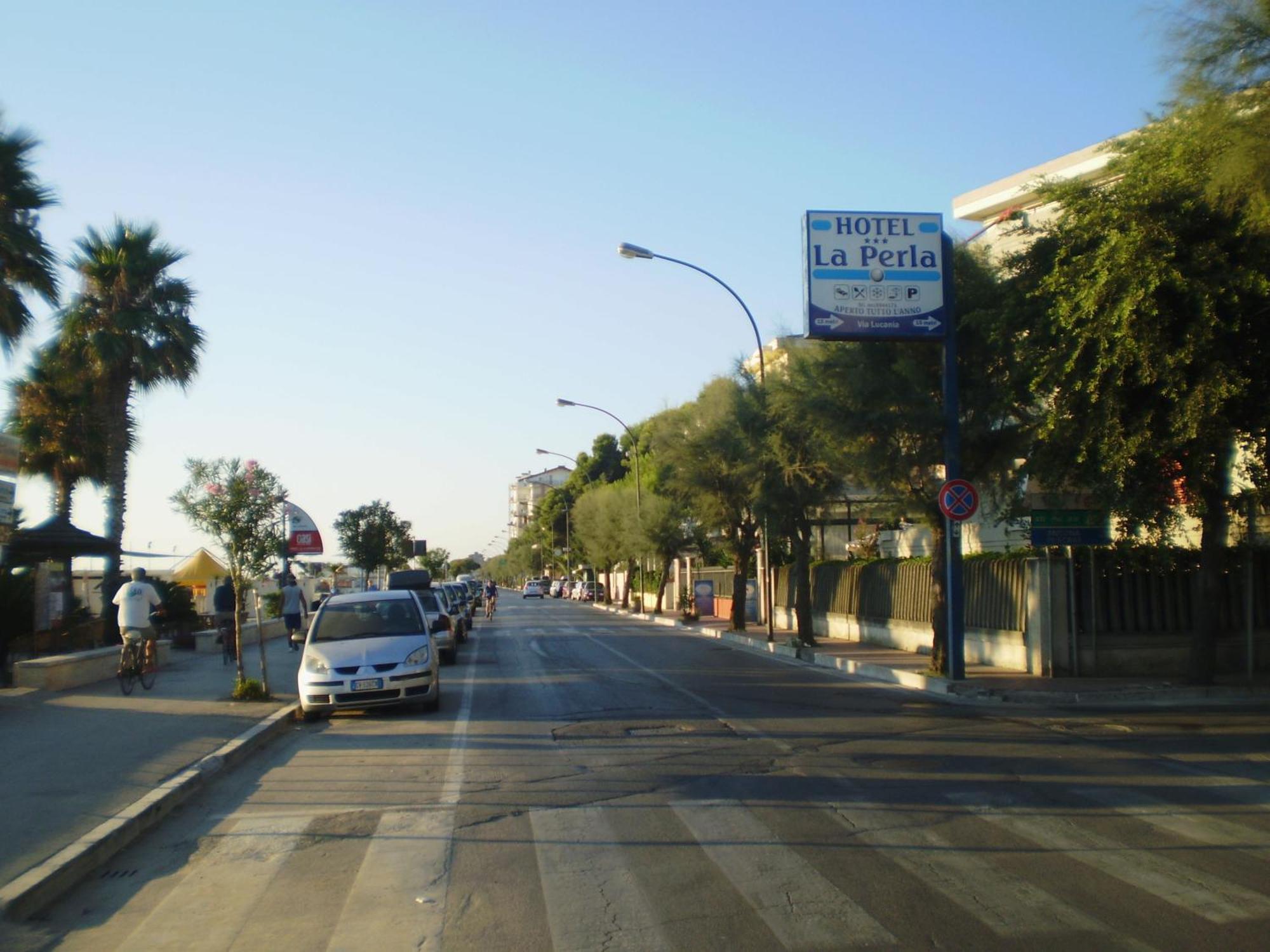Hotel La Perla Roseto Degli Abruzzi Luaran gambar