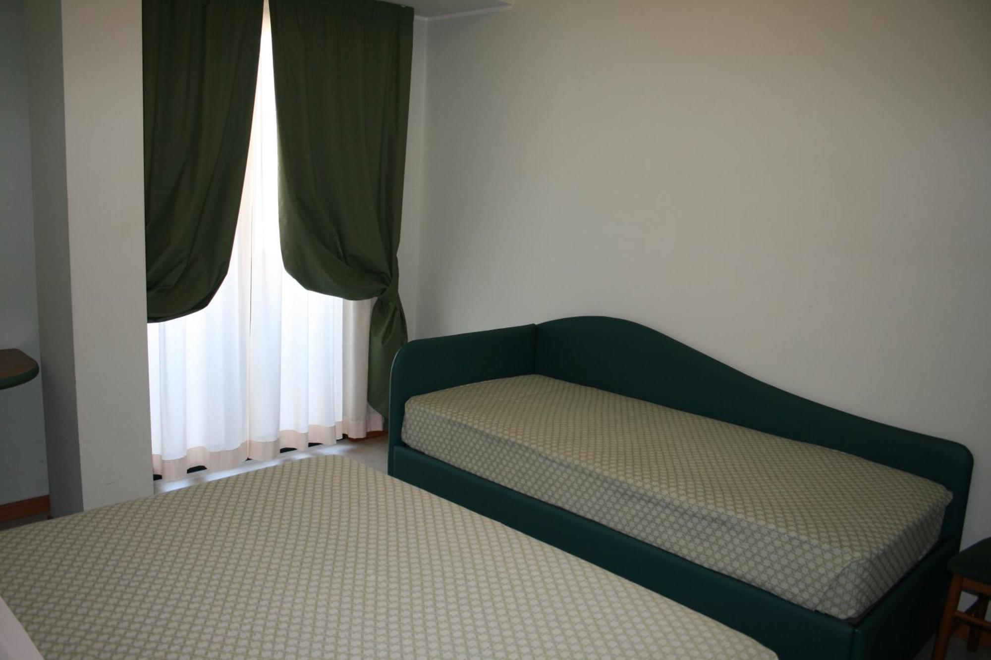 Hotel La Perla Roseto Degli Abruzzi Luaran gambar