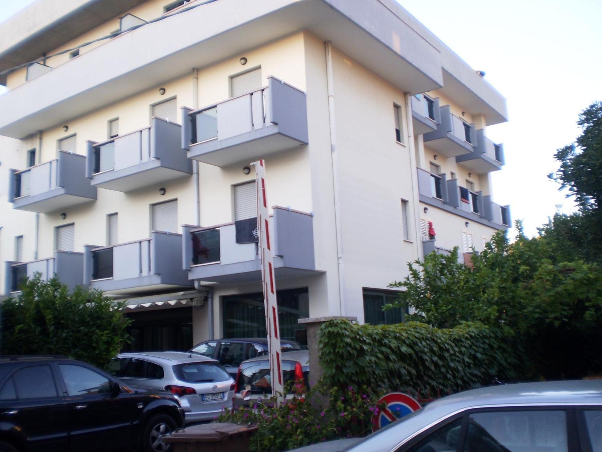 Hotel La Perla Roseto Degli Abruzzi Luaran gambar