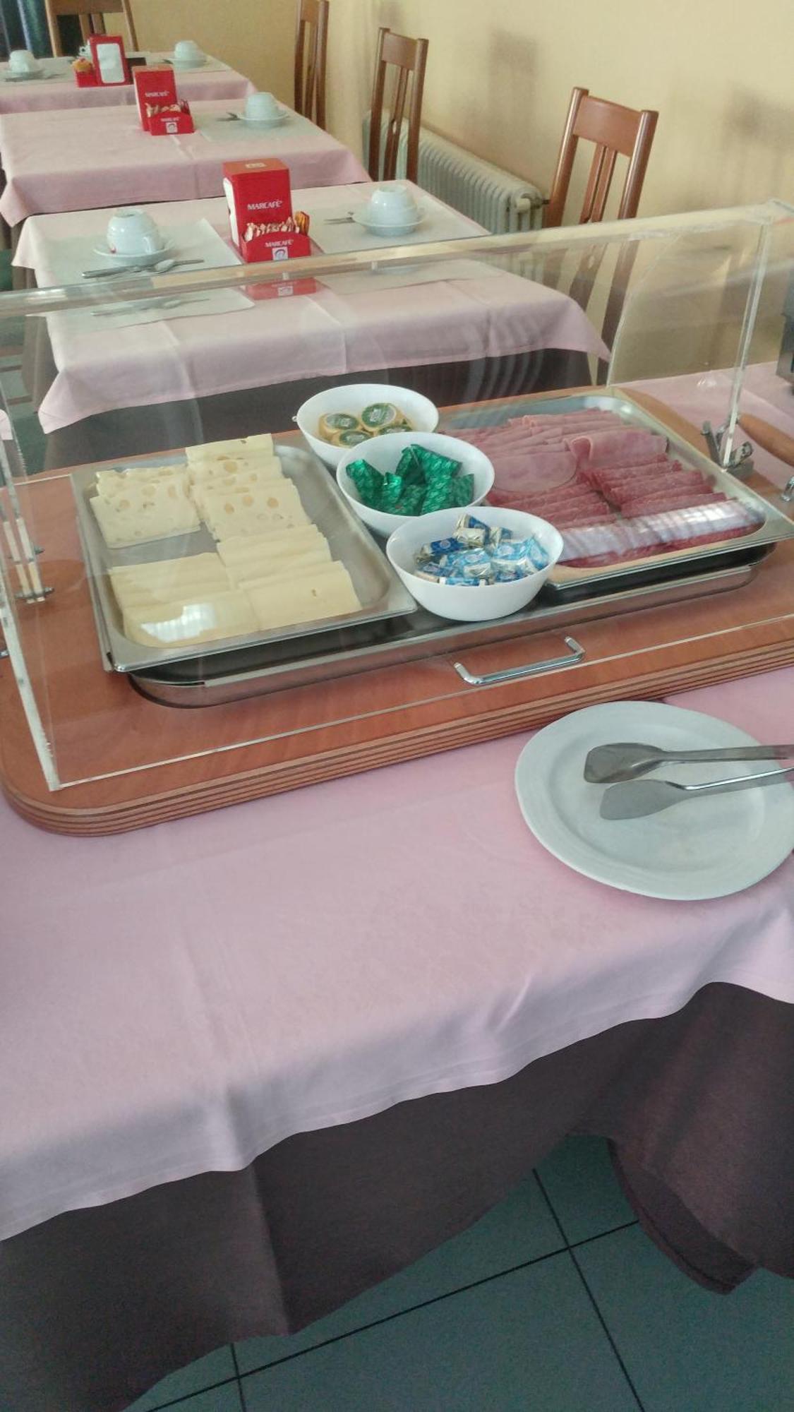 Hotel La Perla Roseto Degli Abruzzi Luaran gambar